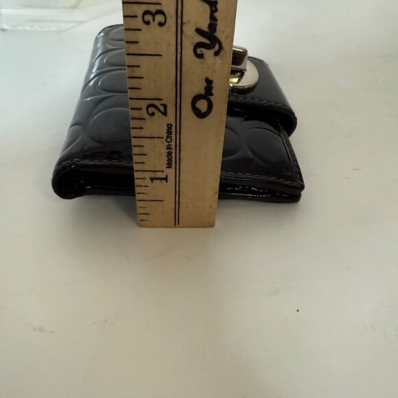 Coach Black Patent Leather Wallet Trifold Turnlock Closure Embossed Signature - Picture 9 of 16